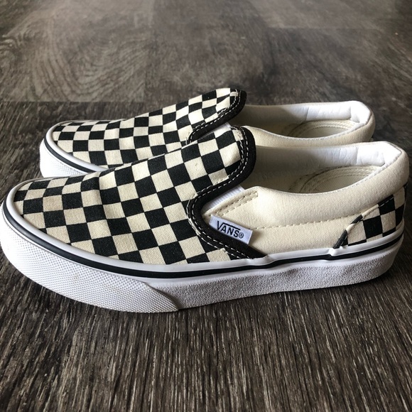 Checker Vans - Picture 3 of 7